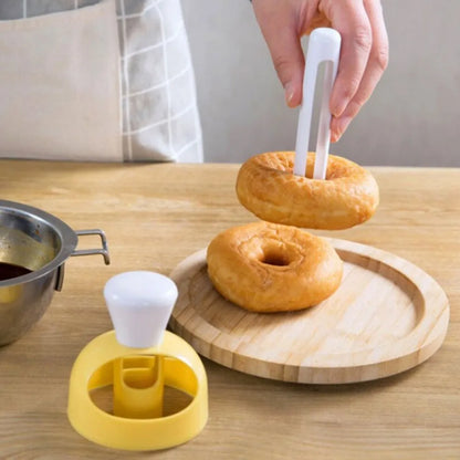 Donut mold cutter,
DIY donut maker,
Homemade donut cutter,
Baking tools for donuts,
Non-stick donut mold,
Donut shape cutter,
Kitchen donut mold,
Easy donut cutter,
Multi-shape donut mold,
Donut baking accessories,
Creative donut shapes,
Fun baking tools,
Silicone donut mold,
Doughnut cutter set,
Kids baking supplies,
Donut cooking tools,
Professional donut mold,
Bakeware for donuts,
DIY baking projects,
Sweet treat mold.